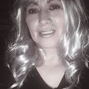 Meet your Posher, Eva